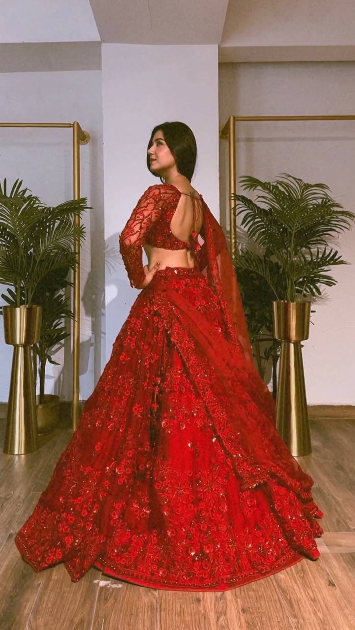 Buy Red Raw Silk Embroidered Zardozi Floral Motifs Bridal Lehenga Set For  Women by Amrin khan Online at Aza Fashions.
